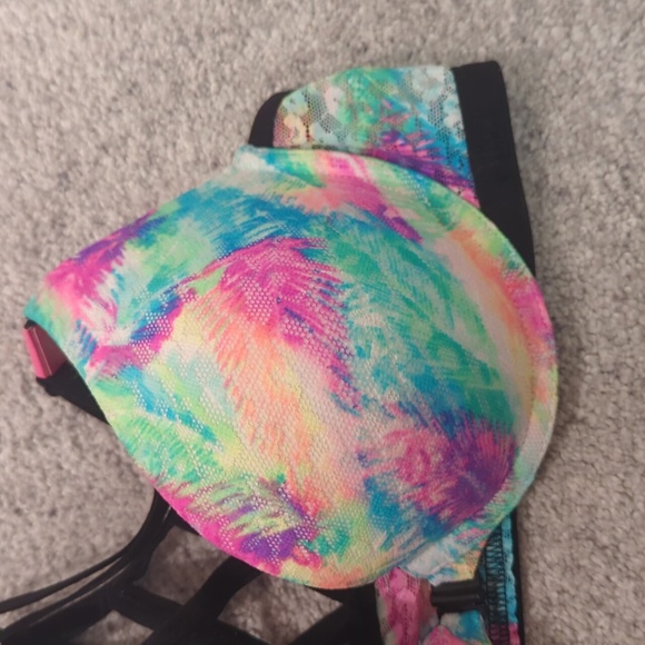 PINK Victoria's secret rainbow front closure bra - Picture 3 of 10